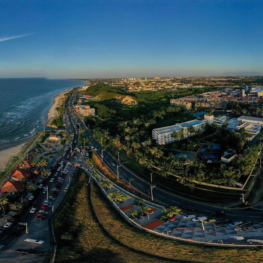 Blue Tree Towers Sao Luis Hotel Buitenkant foto Aerial view of the Pacific Coast Highway in Malibu