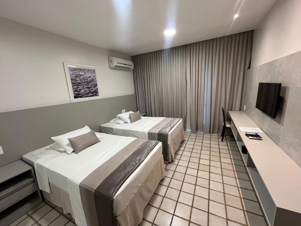 Blue Tree Towers Sao Luis Hotel Buitenkant foto A room at the hotel