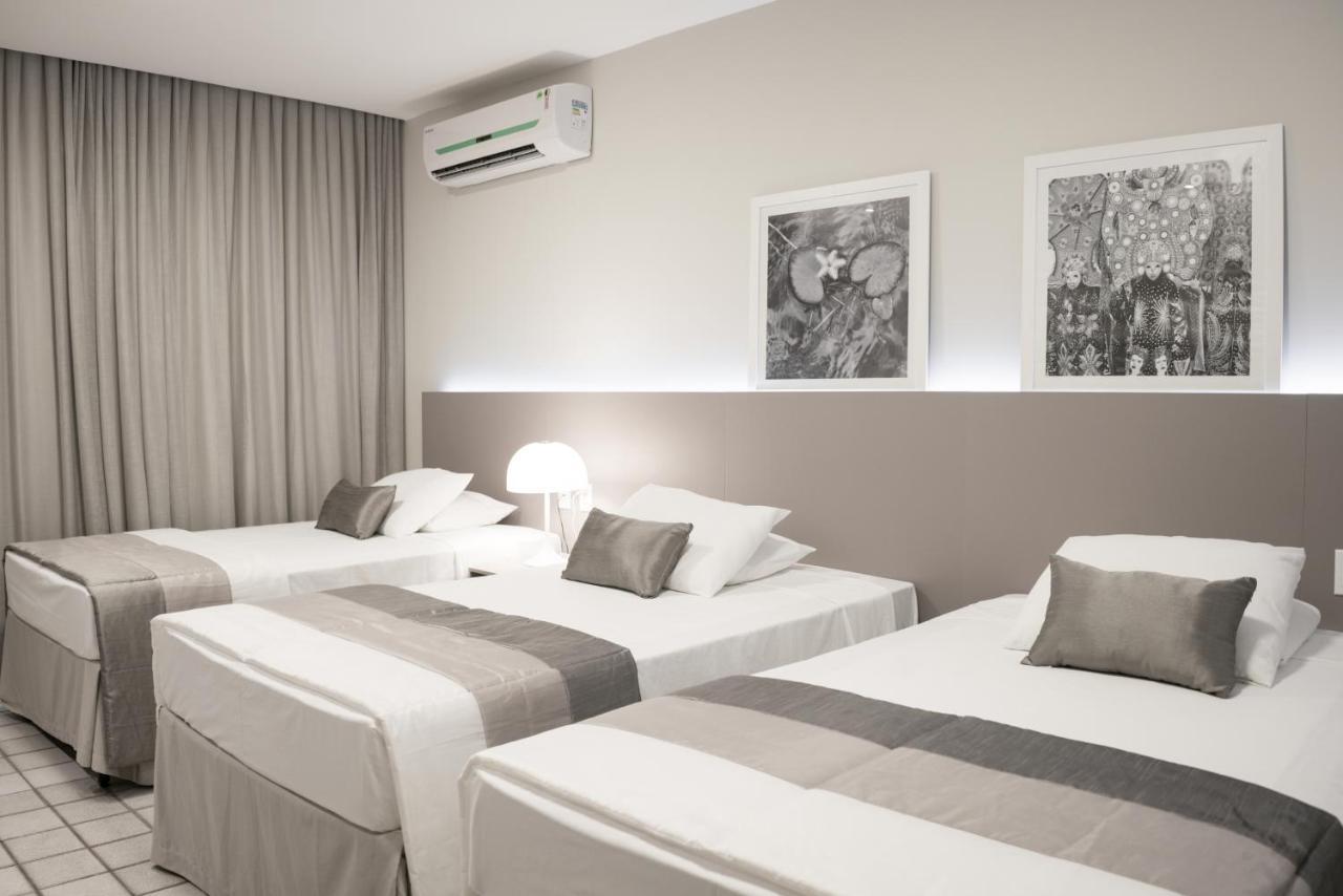 Blue Tree Towers Sao Luis Hotel Buitenkant foto A room at the hotel